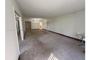 3520 Oaks Way 107 Pompano Beach, FL 33069 - MLS#A11774225