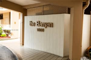 1300 Saint Charles Pl Ph21, Pembroke Pines