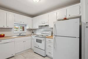 9400 N Hollybrook Lake Dr 6 206, Pembroke Pines, FL 33025, Sold 09/02/25