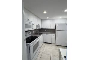 3475 N Country Club Dr APT 701, Aventura, FL 33180, Sold 06/10/25