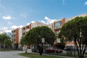 6130 W 19th Ave 215, Hialeah