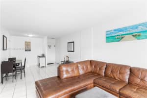 6130 W 19th Ave 215 Hialeah, FL 33012 - MLS#A11774477
