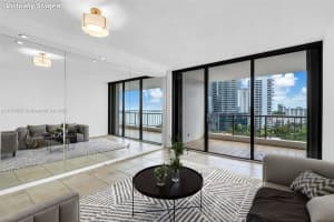 1581 Brickell Ave 808, Miami