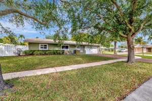 7200 NW 9th St, Plantation, FL 33317, Sold 05/19/25
