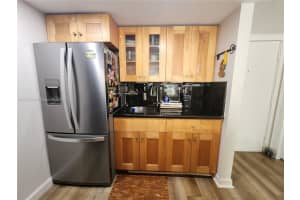 1010 Nw 11th St 309, Miami
