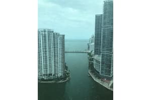 300 S Biscayne Blvd T-3106, Miami