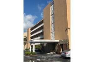 219 Ne 14th Ave 406, Hallandale Beach