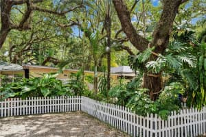 4160 Lybyer Ave, Miami