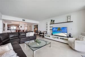 1331 Brickell Bay Dr APT 2605, Miami, FL 33131, - MLS#A11775106