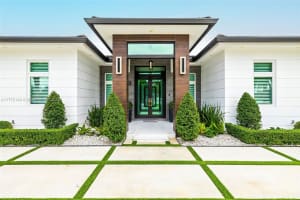 5815 Sw 107th Pl, Miami