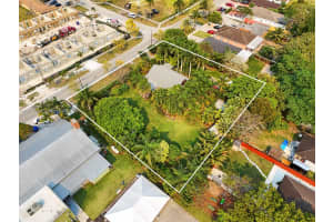 411 SW 1st St, Florida City, FL 33034, - MLS#A11775205