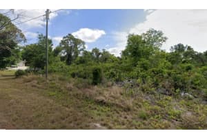 108 Interstate Ct Lake Placid, FL 33852 Sold 04/14/25