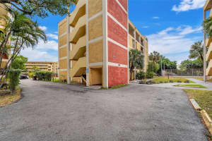 MLS# A11775326, Miami, Florida 33172