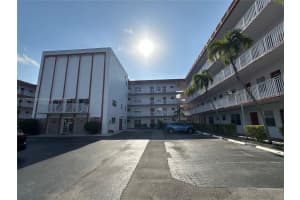 4000 NW 44th Ave APT 306, Lauderdale Lakes, FL 33319, - MLS#A11775331