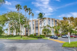 9805 Nw 52nd St 306, Doral