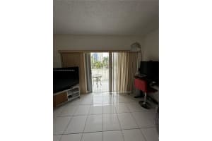 500 Bayview Dr 217, Sunny Isles Beach