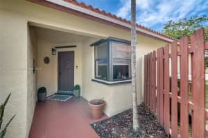 270 SW 113th Terrace, Pembroke Pines, FL 33025, Sold 05/09/25
