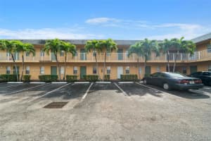 4081 N Dixie Hwy APT 27, Oakland Park, FL 33334, - MLS#A11775549