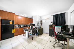 4081 N Dixie Hwy APT 27, Oakland Park, FL 33334, - MLS#A11775549