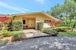 15023 Sw 74th Pl, Palmetto Bay