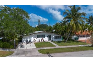 21341 Ne 25th Ct, Aventura