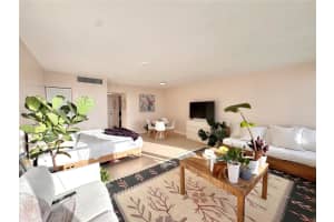 2899 Collins Ave APT 550, Miami Beach, FL 33140, Sold 06/19/25