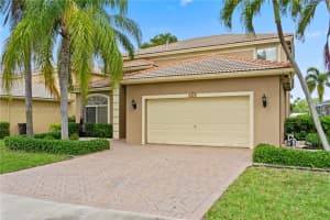 4475 Banyan Trails Dr, Coconut Creek