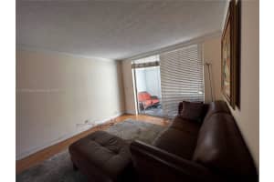 447 Ne 195th St 309, Miami