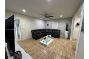653 SE 8th Pl, Hialeah, FL 33010, - MLS#A11775732