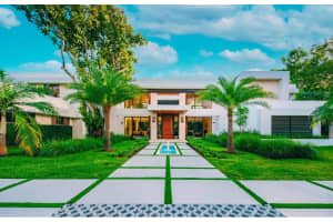 6250 Sw 98th St, Pinecrest