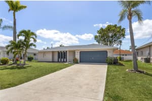 1424 Sw 49th Street, Cape Coral