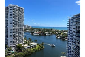 20505 E Country Club Dr 2034, Aventura