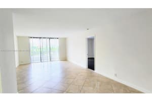 3300 Ne 191st St 614, Aventura