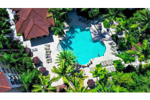19555 E Country Club Dr 8108, Aventura