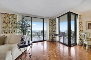 2000 Towerside Ter 1905, Miami