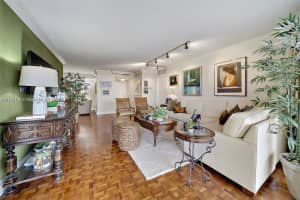2000 Towerside Terrace APT 1905, Miami, FL 33138, - MLS#A11776133