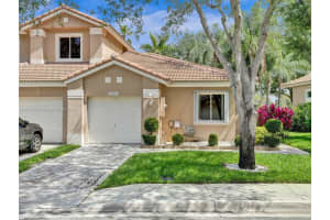 15831 Sw 10th St, Pembroke Pines