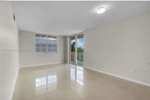 215 SW 42nd Ave APT 402, Coral Gables, FL 33134, - MLS#A11776255