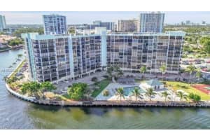 200 Leslie Dr APT 719, Hallandale Beach, FL 33009, - MLS#A11776500