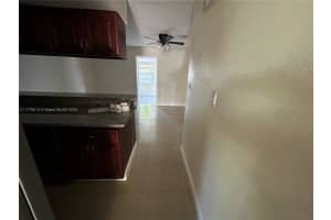 1912 W Clinton ST, Tampa, FL 33604 - MLS#A11776513