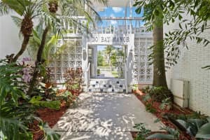 1631 Ne 114th St 110, Miami