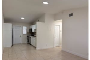 513 NW 43rd Pl #513, Pompano Beach, FL 33064, Sold 05/02/25