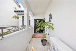 5019 SW 154th Ct, Miami, FL 33185, Sold 05/30/25