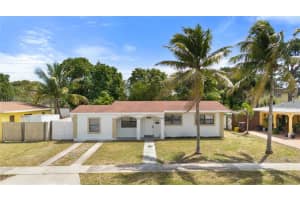 1124 S Ridge St, Lake Worth Beach, FL 33460, Sold 05/30/25