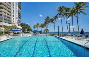 2333 Brickell Ave 1607, Miami