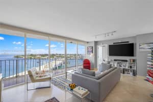7601 E Treasure Dr 1214, North Bay Village