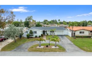 8820 NW 11th Ct, Pembroke Pines, FL 33024, Sold 05/19/25