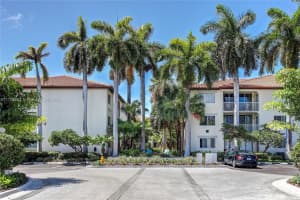 3605 NE 207th St #3202, Miami, FL 33180, - MLS#A11776862