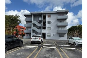 495 Nw 72nd Ave 305, Miami