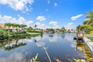 10101 SW 5th St, Plantation, FL 33324, - MLS#A11777165